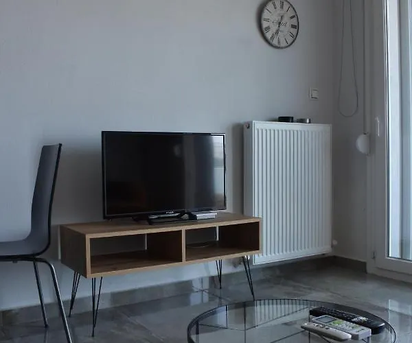 Relaxo Maisonette Kyma アパート